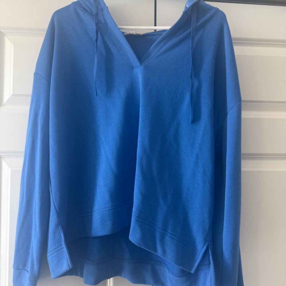 LOFT Outlet Blue V Neck Hoodie Sweatshirt Medium Relaxed Fit Pullover - Picture 4 of 4